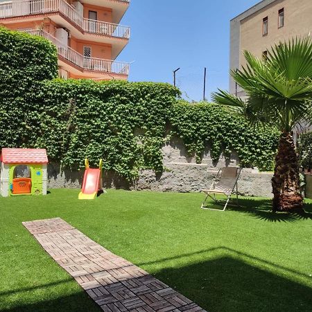 Appartamento Incantevole Con Parcheggio E Giardino Catane Extérieur photo